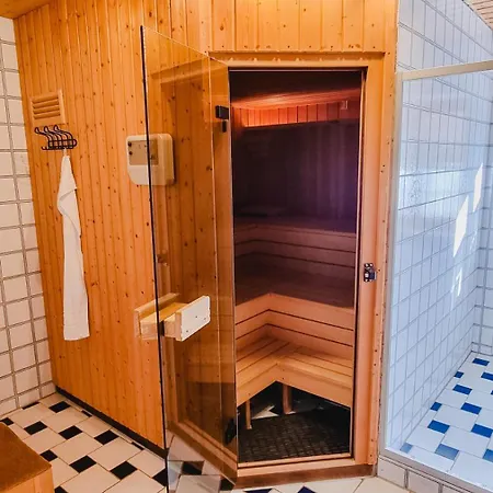 Schoenes Mit Sauna Im Gruenen Apartment