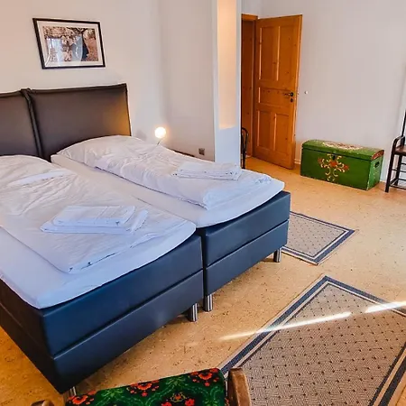 Schoenes Mit Sauna Im Gruenen Apartment *
